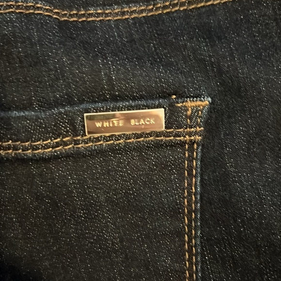 WHBM dark wash slim jean size 14 - Picture 4 of 4